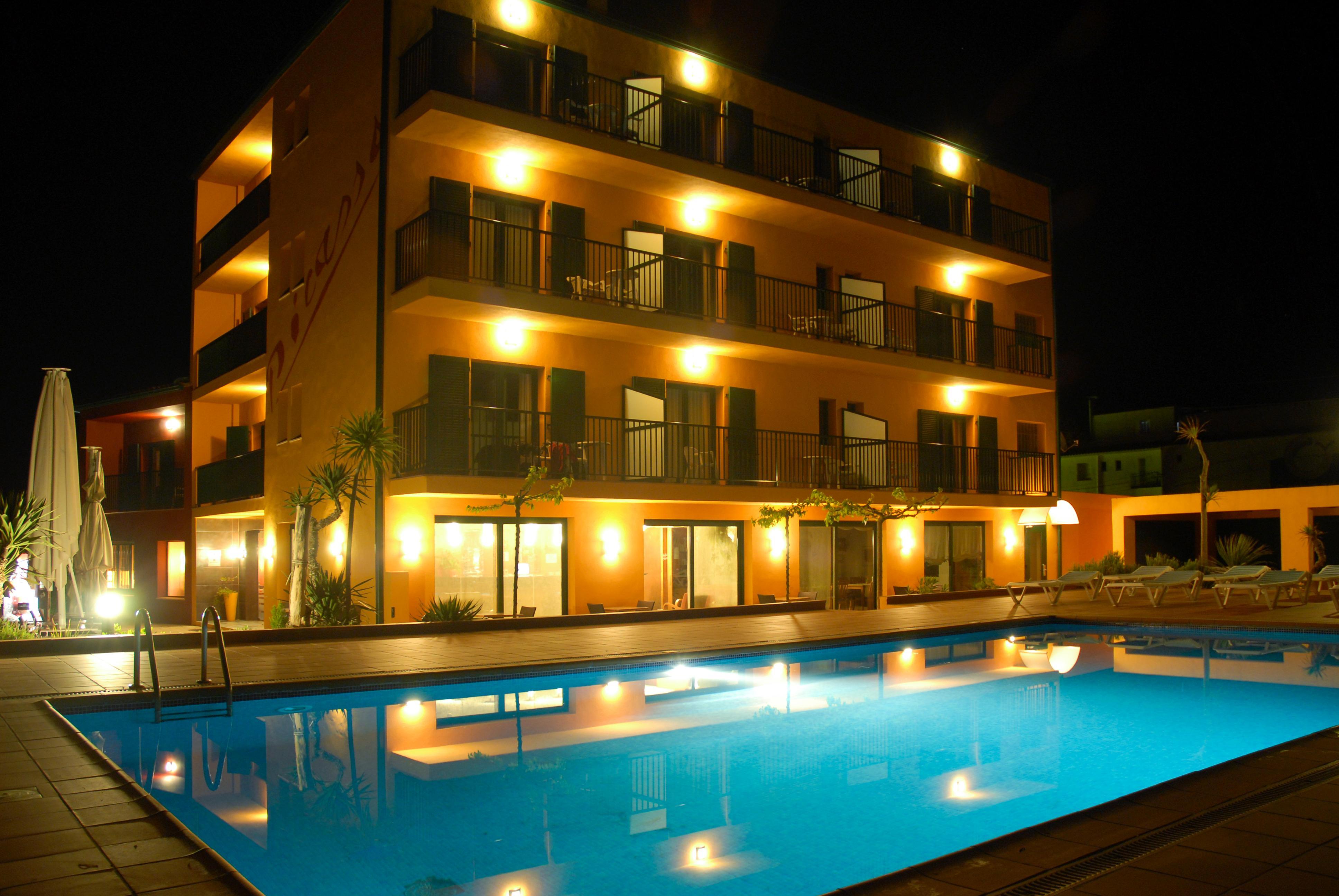 Hotel Picasso Torroella de Montgrí Esterno foto