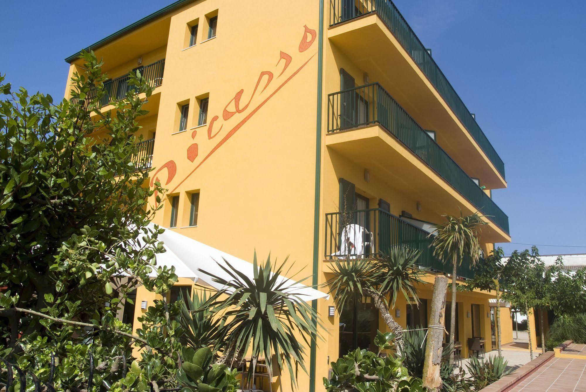 Hotel Picasso Torroella de Montgrí Esterno foto