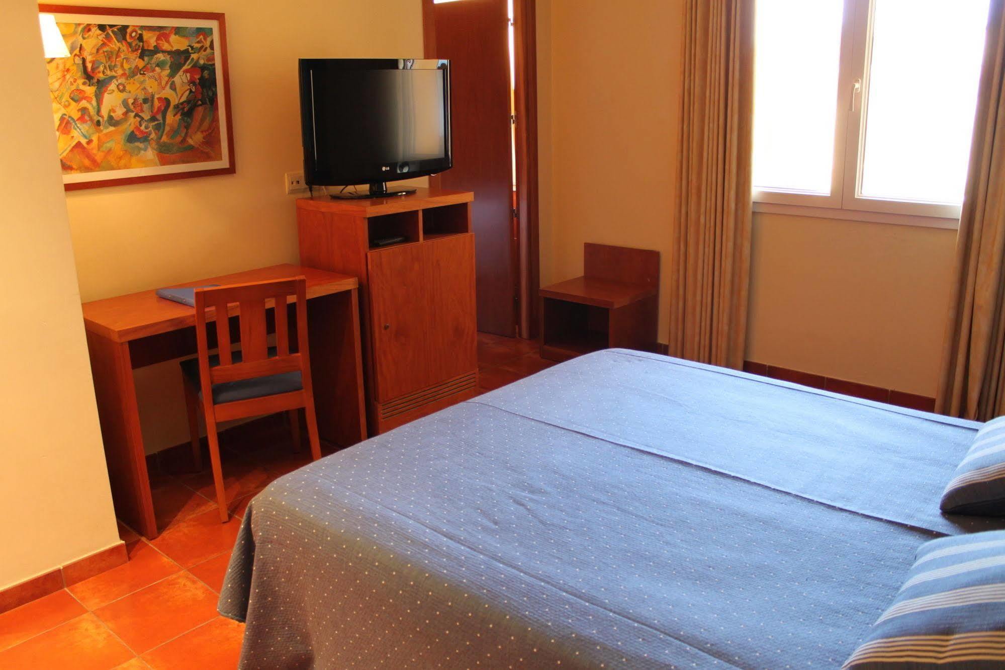 Hotel Picasso Torroella de Montgrí Esterno foto