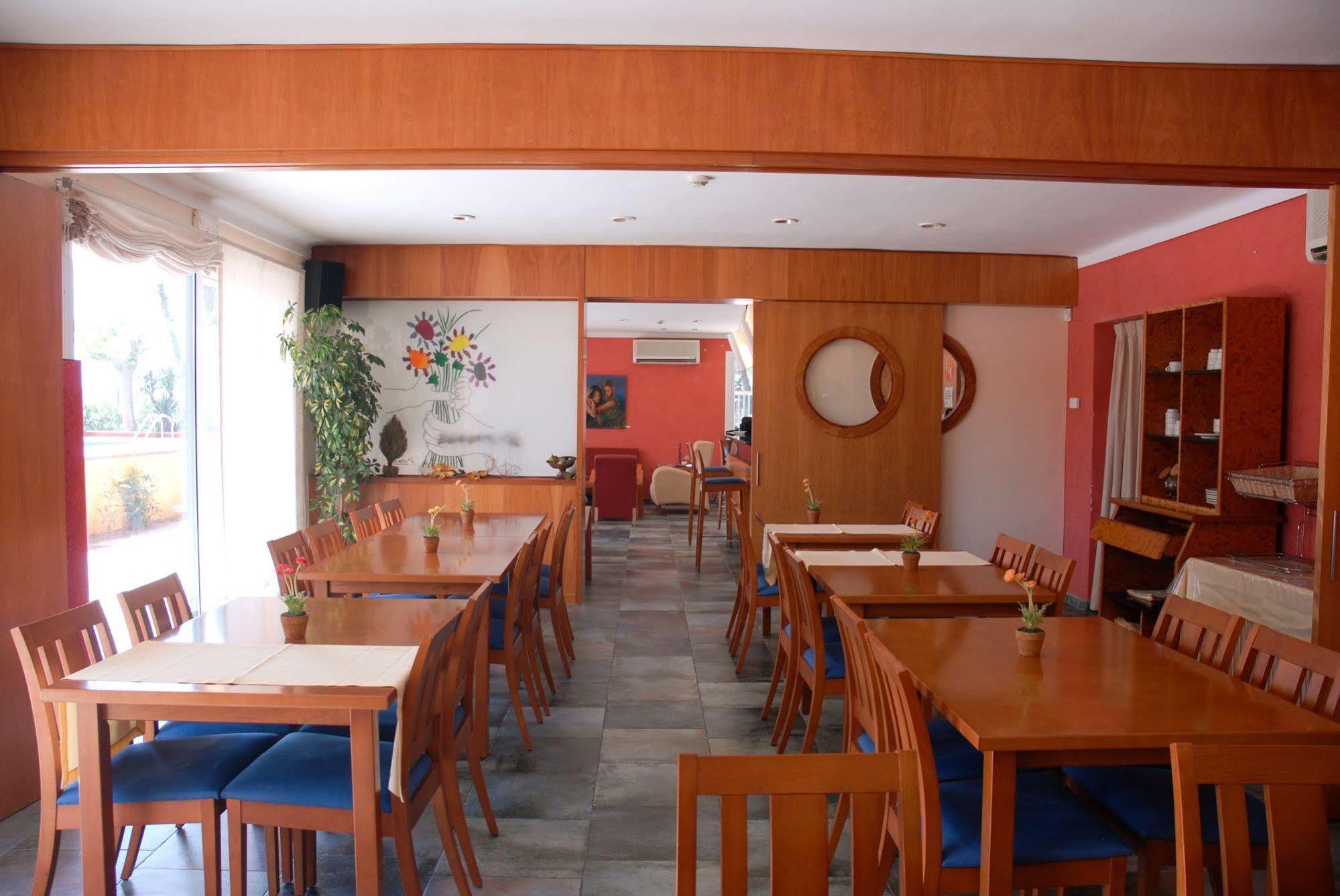 Hotel Picasso Torroella de Montgrí Esterno foto