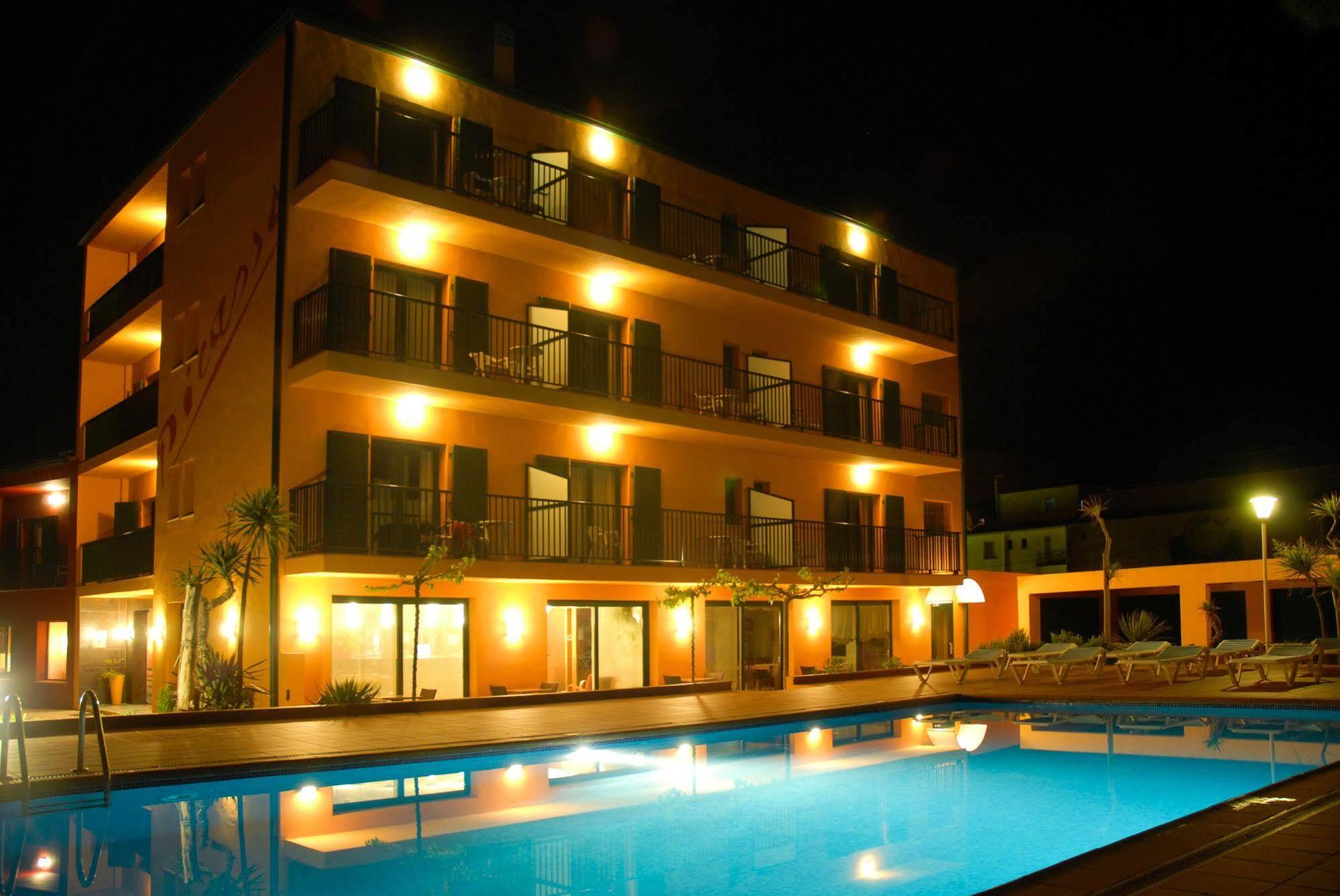 Hotel Picasso Torroella de Montgrí Esterno foto